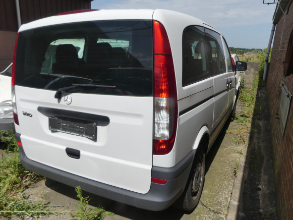 REF:Immatriculé sous : 1-CWZ-976 - Voiture Mercedes-Benz Vito - Furgon pasagjerësh: foto 3 REF:Immatriculé sous : 1-CWZ-976 - Voiture Mercedes-Benz Vito - Furgon pasagjerësh: foto 3
