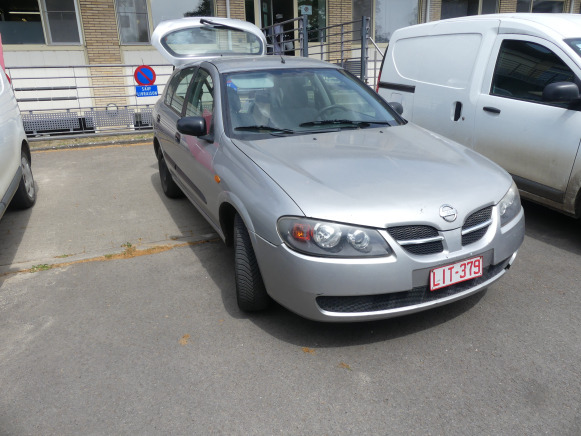 Voiture Nissan Almera (2003-123.640 km) - Veturë: foto 1 Voiture Nissan Almera (2003-123.640 km) - Veturë: foto 1