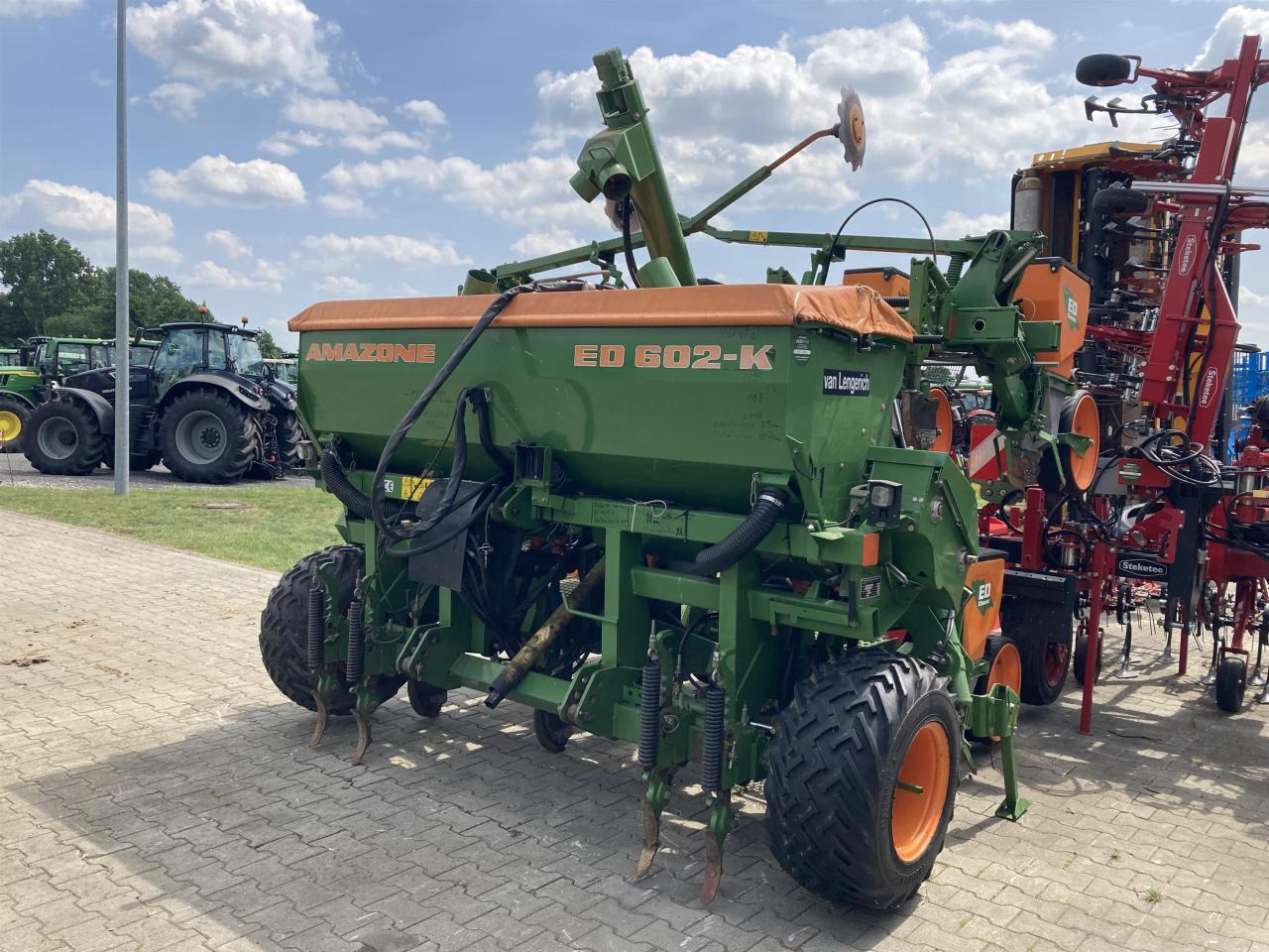 Amazone ED602K Classic - Makinë mbjellëse precize: foto 1 Amazone ED602K Classic - Makinë mbjellëse precize: foto 1