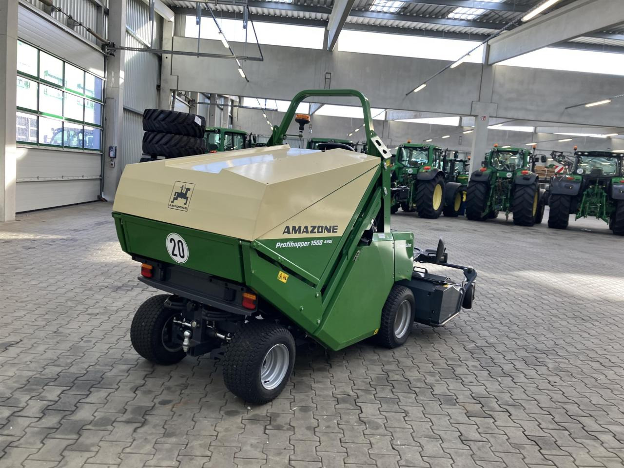 Amazone PH1500 4WDI - Korrëse bari: foto 3 Amazone PH1500 4WDI - Korrëse bari: foto 3