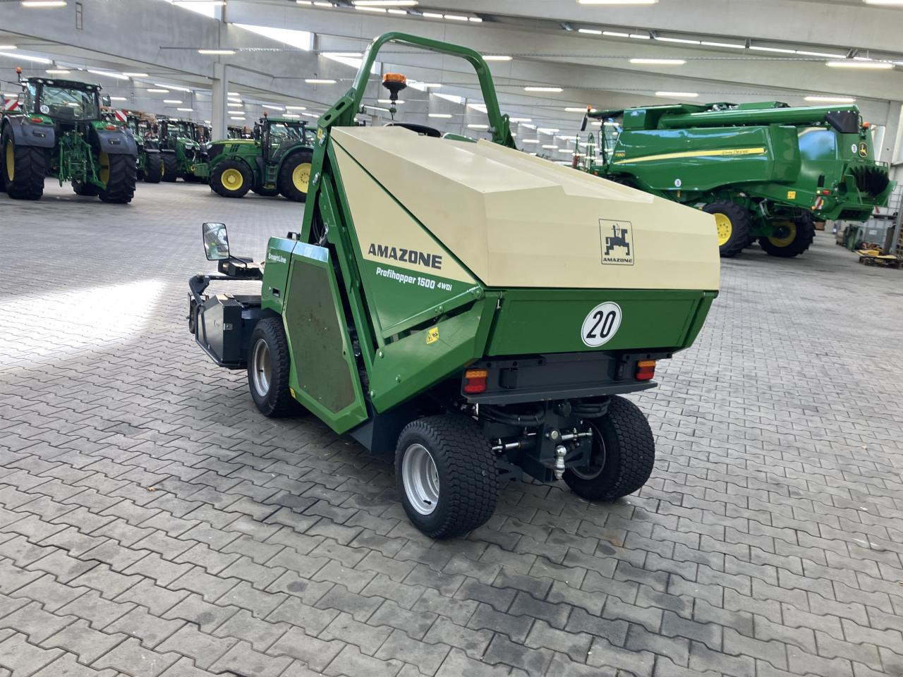 Amazone PH1500 4WDI - Korrëse bari: foto 2 Amazone PH1500 4WDI - Korrëse bari: foto 2