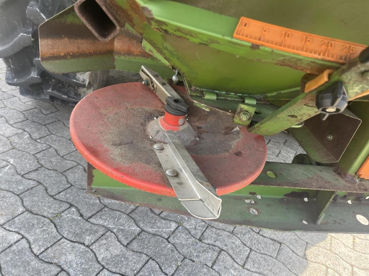 Amazone ZA-U - Shpërndarës plehu kimik: foto 5 Amazone ZA-U - Shpërndarës plehu kimik: foto 5