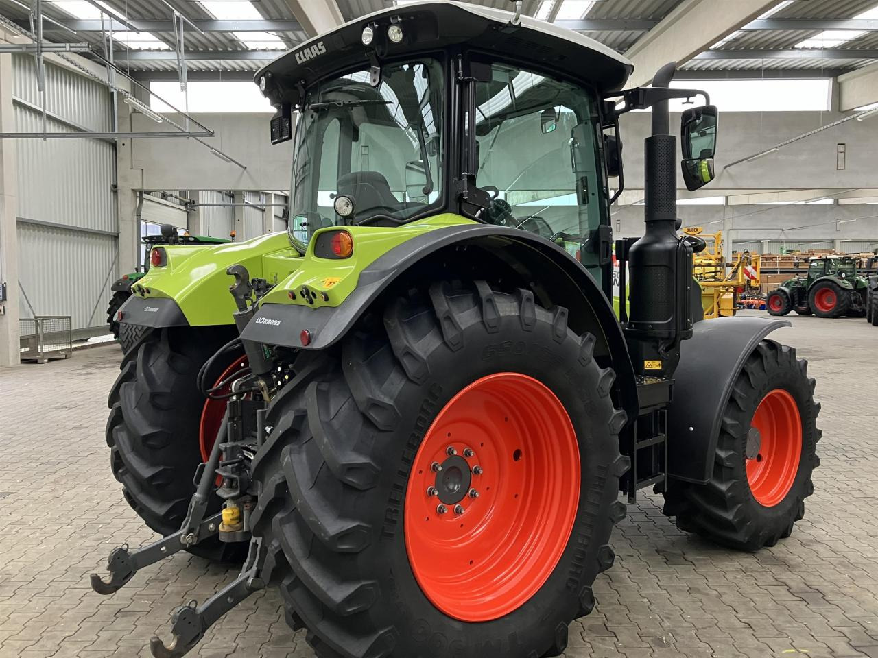 CLAAS Arion 550 - Traktor: foto 4 CLAAS Arion 550 - Traktor: foto 4