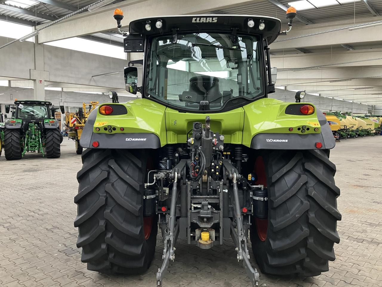 CLAAS Arion 550 - Traktor: foto 5 CLAAS Arion 550 - Traktor: foto 5