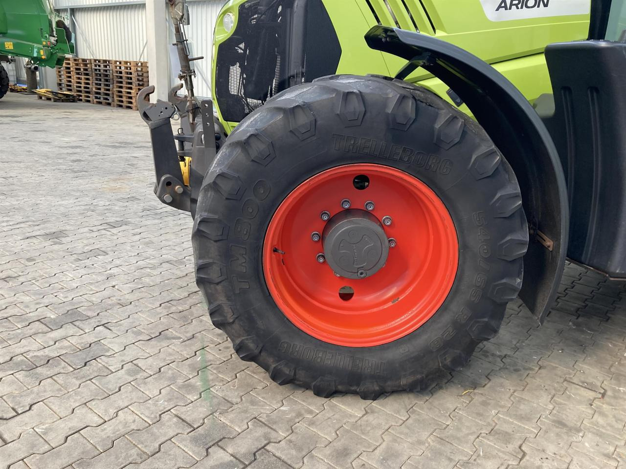 CLAAS Arion 640 - Traktor: foto 3 CLAAS Arion 640 - Traktor: foto 3