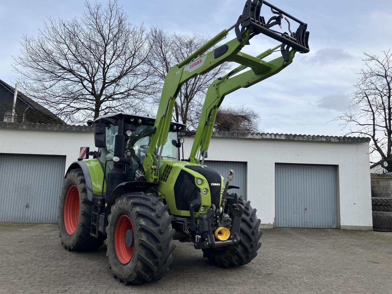 CLAAS Arion 660 C Matic - Traktor: foto 3 CLAAS Arion 660 C Matic - Traktor: foto 3