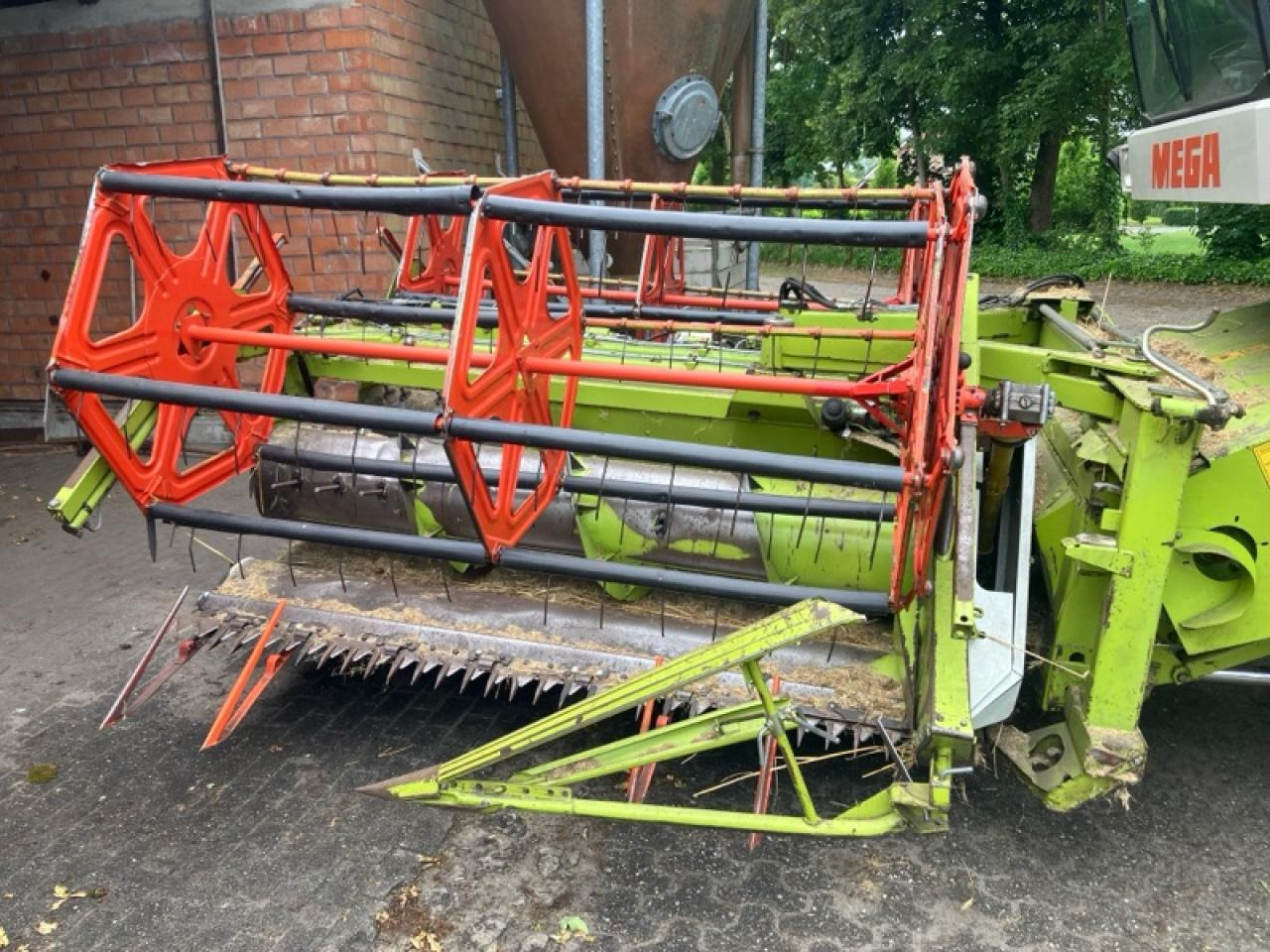 CLAAS Dominator 218 Mega - Autokombajnë: foto 5 CLAAS Dominator 218 Mega - Autokombajnë: foto 5