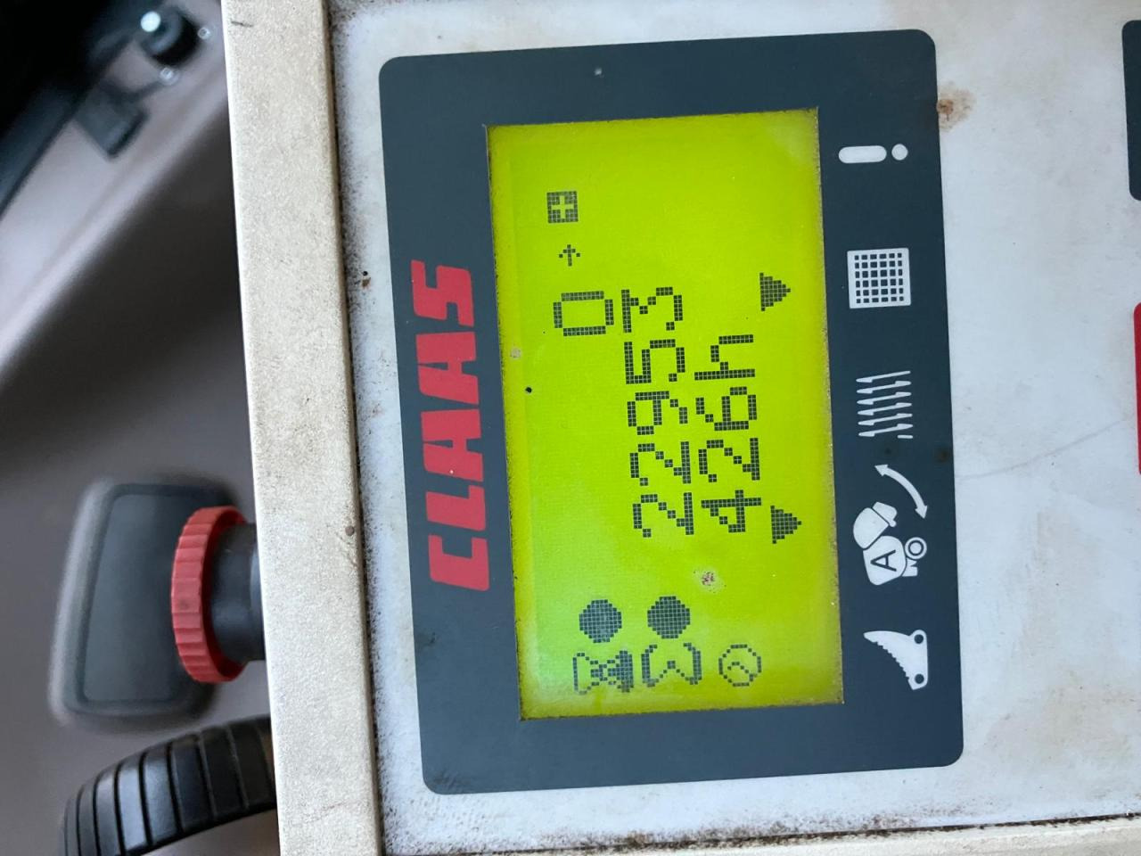 CLAAS Rollant 255 - Dengmbledhëse e rrumbullakët: foto 4 CLAAS Rollant 255 - Dengmbledhëse e rrumbullakët: foto 4