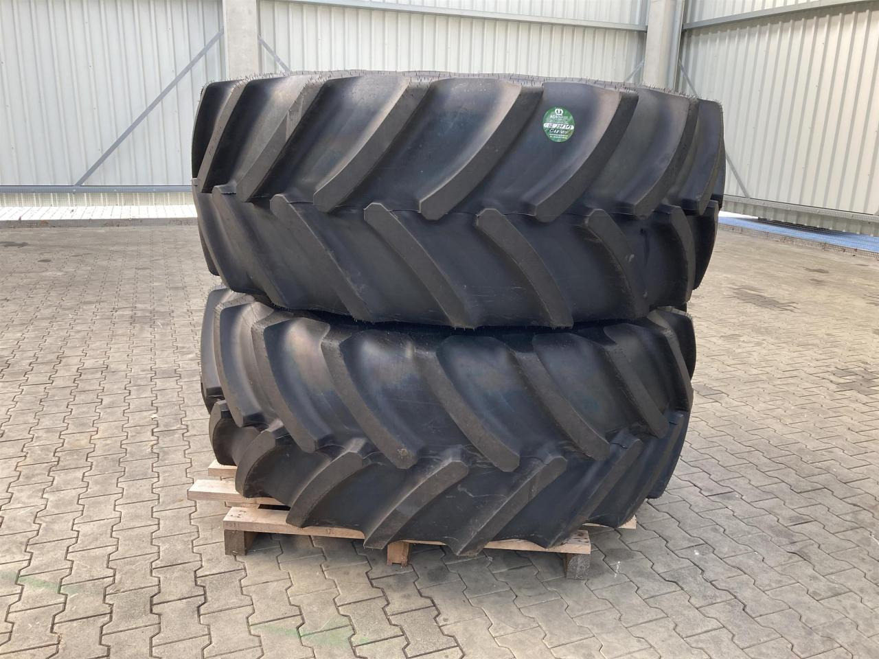 Continental 710/70R42 - Gomë për Makineri bujqësore: foto 1 Continental 710/70R42 - Gomë për Makineri bujqësore: foto 1