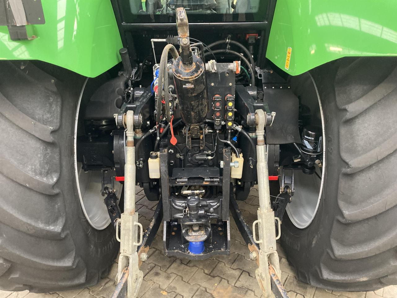 Deutz-Fahr 7210 TTV - Traktor: foto 5 Deutz-Fahr 7210 TTV - Traktor: foto 5