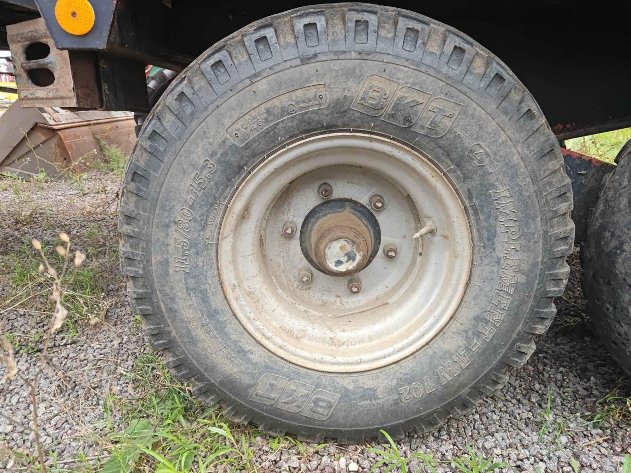 Lizingu i Deutz-Fahr E390 Deutz-Fahr E390: foto 8