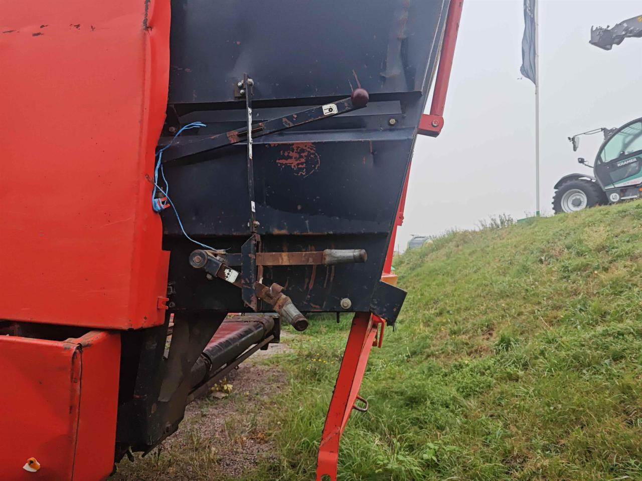 Lizingu i Deutz-Fahr E390 Deutz-Fahr E390: foto 9