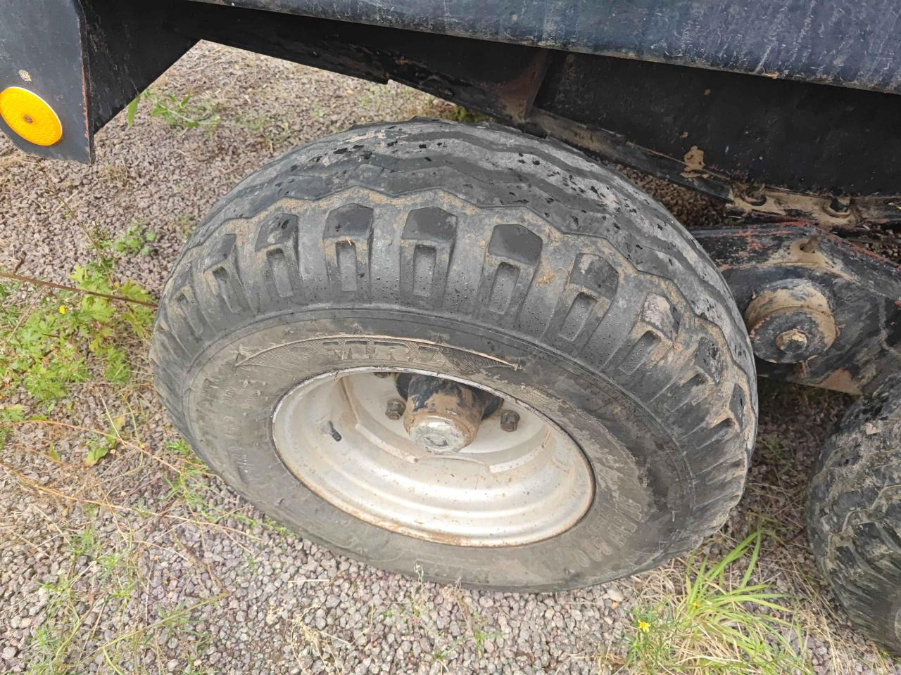 Lizingu i Deutz-Fahr E390 Deutz-Fahr E390: foto 16