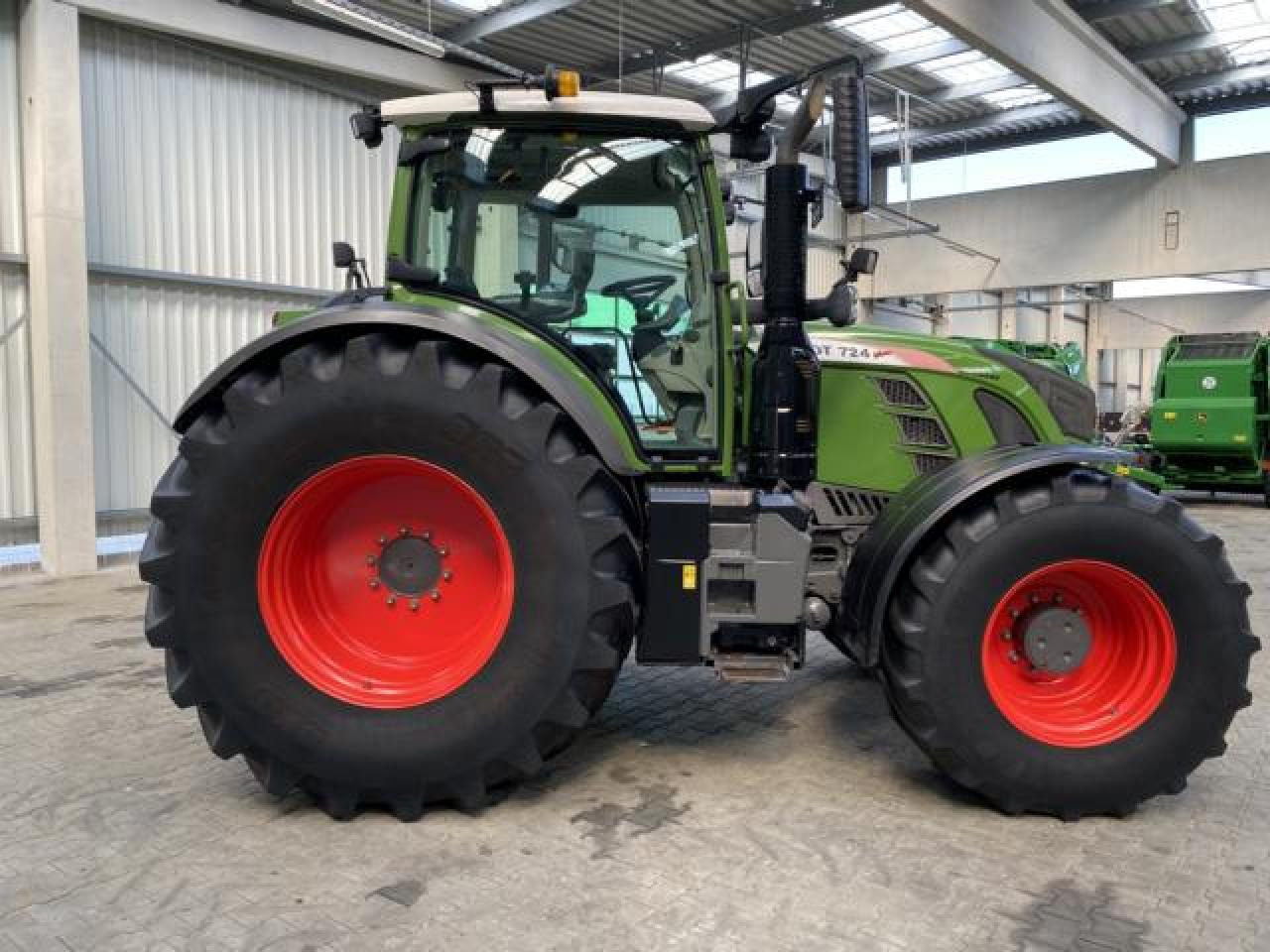 Fendt 724 Vario S4 - Traktor: foto 4 Fendt 724 Vario S4 - Traktor: foto 4