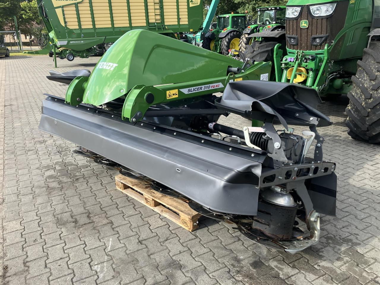 Fendt Slicer 310 FQ KC - Korrëse bari: foto 1 Fendt Slicer 310 FQ KC - Korrëse bari: foto 1