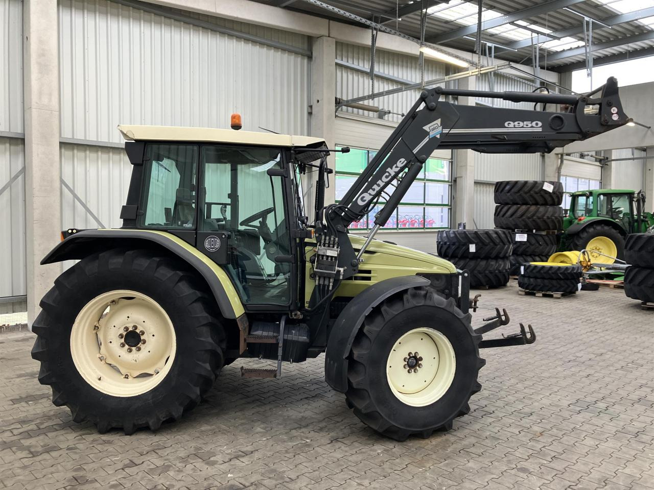Hürlimann XT 909 - Traktor: foto 4 Hürlimann XT 909 - Traktor: foto 4