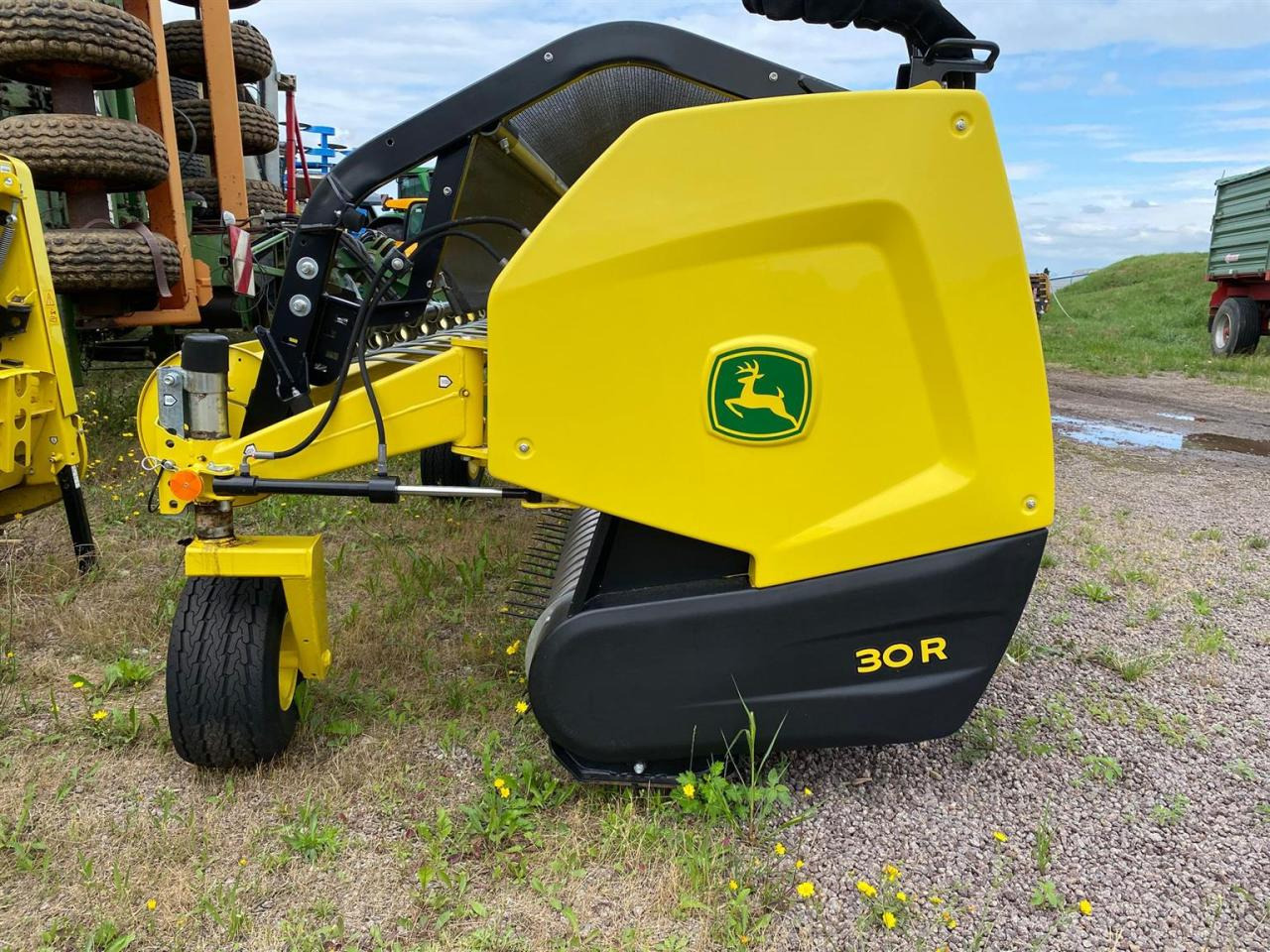 John Deere 30R - Koka e korrëses foragjere: foto 2 John Deere 30R - Koka e korrëses foragjere: foto 2