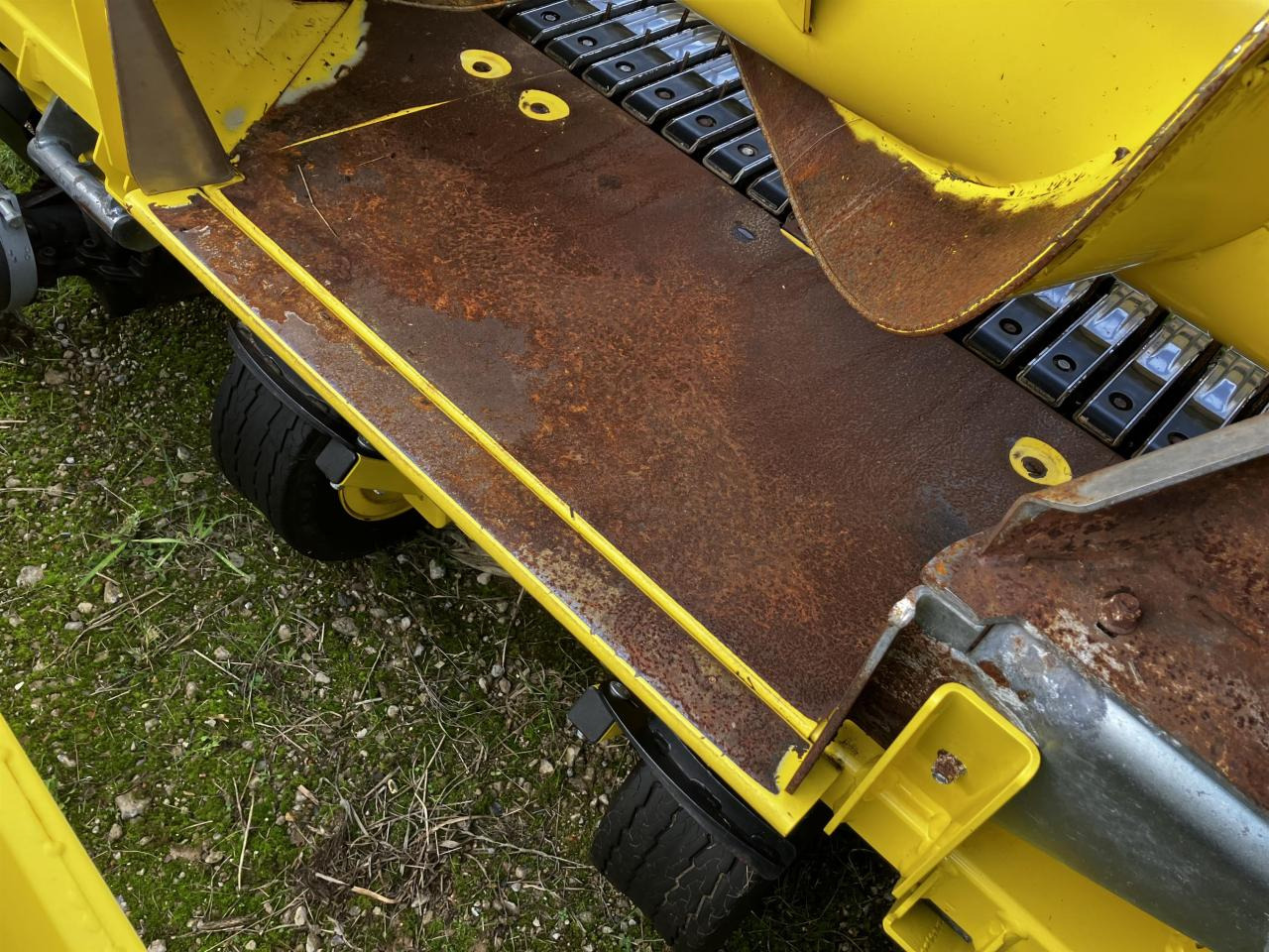 John Deere 30R - Koka e korrëses foragjere: foto 4 John Deere 30R - Koka e korrëses foragjere: foto 4