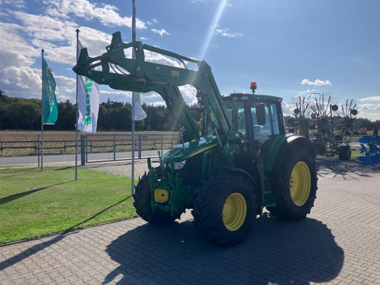 John Deere 6120M - Traktor: foto 5 John Deere 6120M - Traktor: foto 5