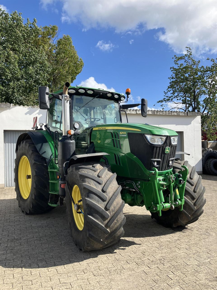 John Deere 6215R - Traktor: foto 4 John Deere 6215R - Traktor: foto 4