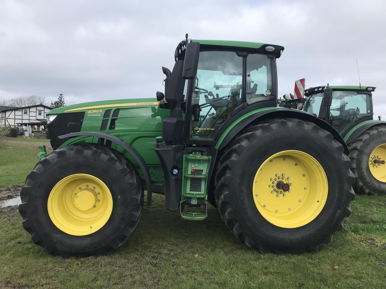 John Deere 6250R - Traktor: foto 1 John Deere 6250R - Traktor: foto 1