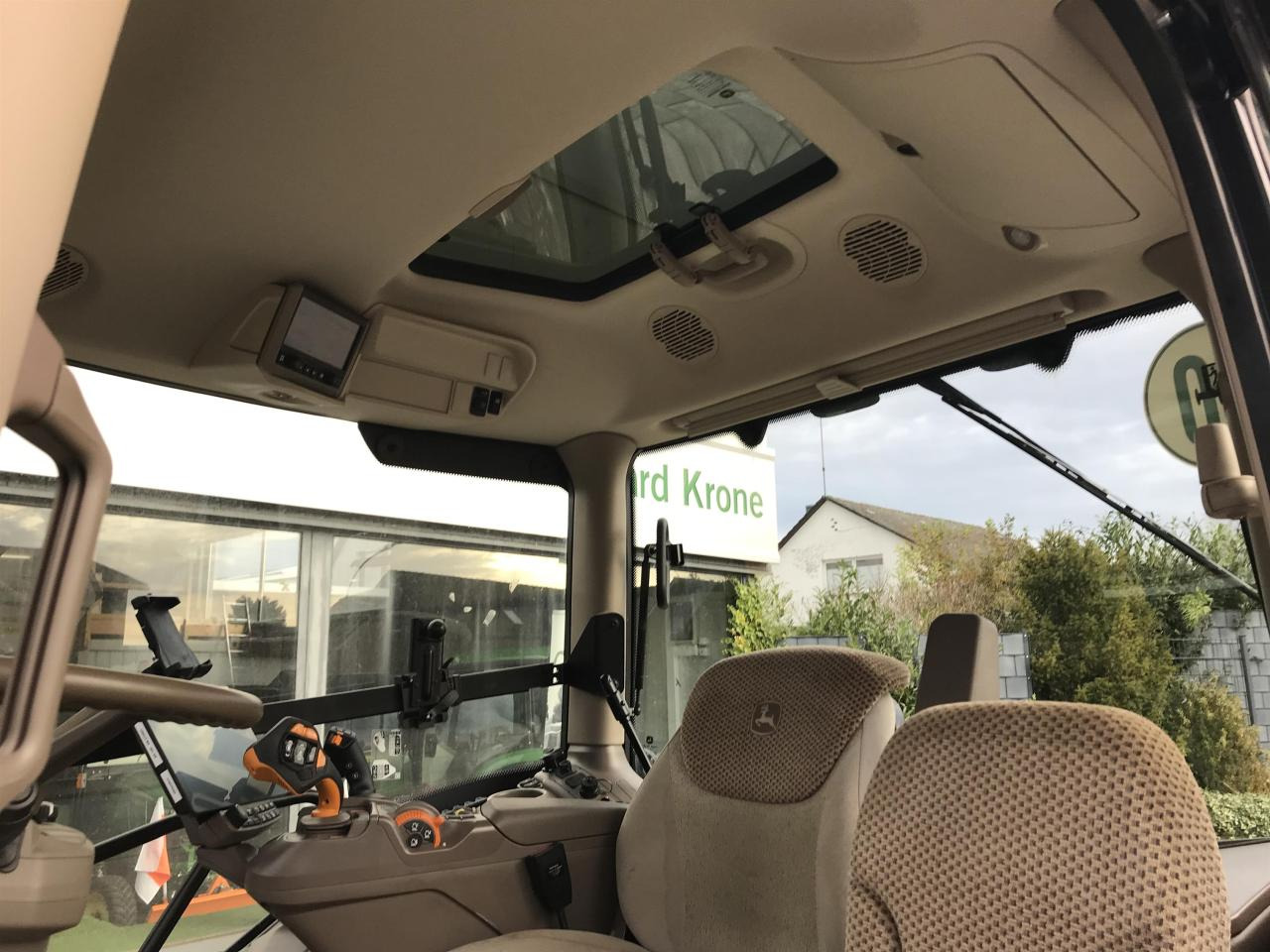 John Deere 6R 140 - Traktor: foto 3 John Deere 6R 140 - Traktor: foto 3