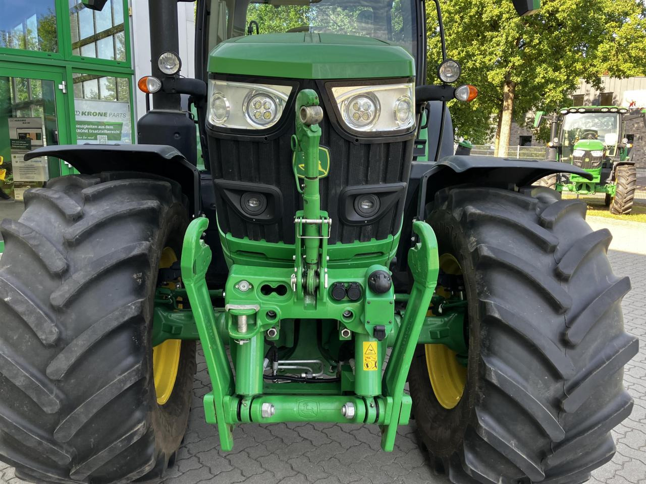 John Deere 6R 155 - Traktor: foto 4 John Deere 6R 155 - Traktor: foto 4