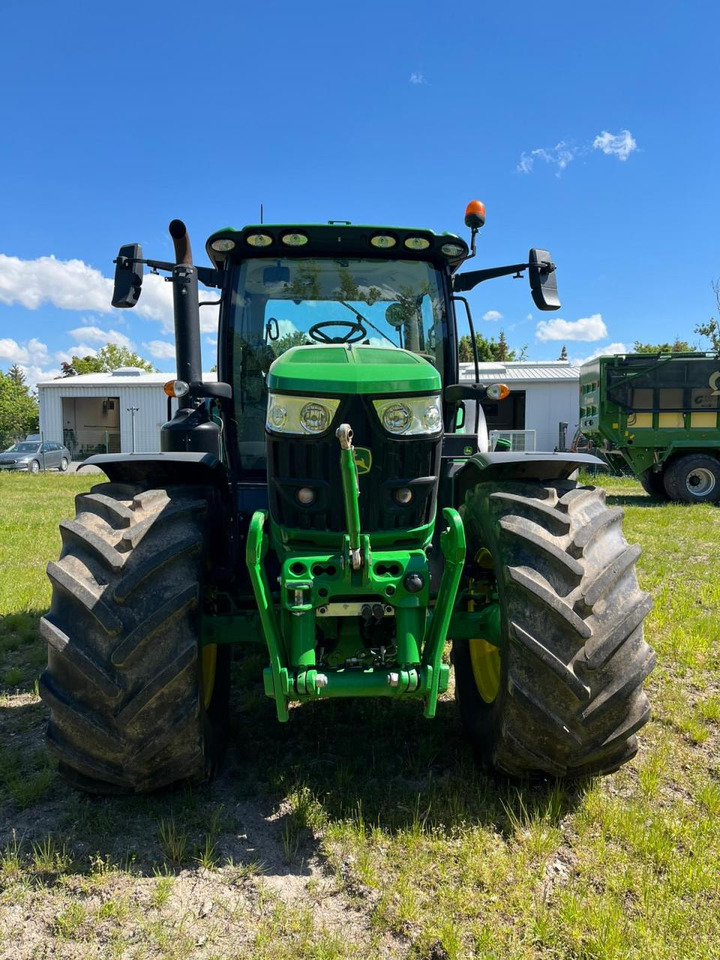 John Deere 6R 165 - Traktor: foto 3 John Deere 6R 165 - Traktor: foto 3