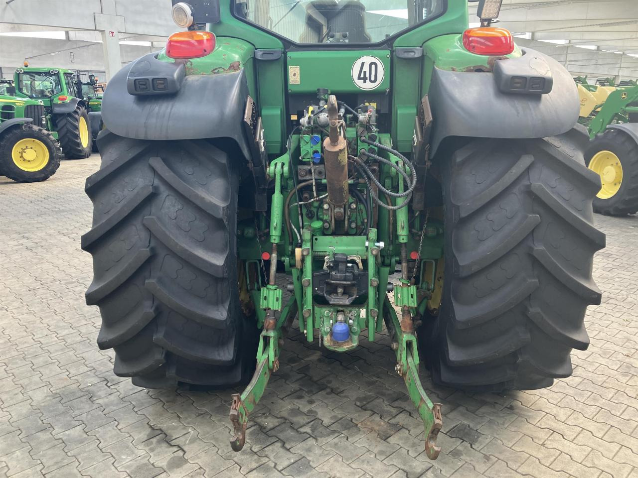 John Deere 7530 PREMIUM - Traktor: foto 5 John Deere 7530 PREMIUM - Traktor: foto 5