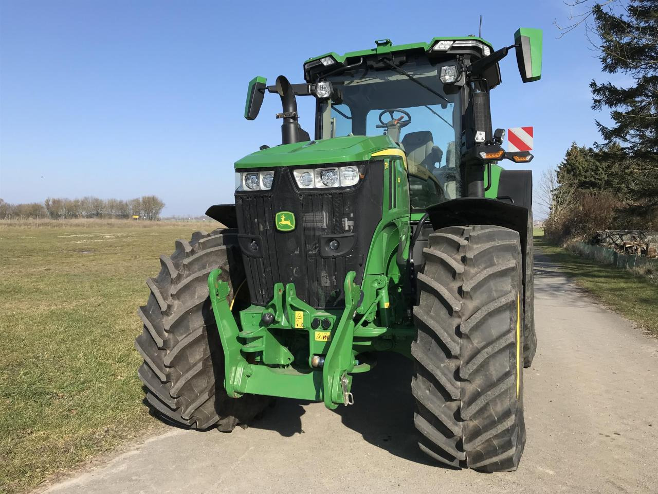 John Deere 7R 310 - Traktor: foto 3 John Deere 7R 310 - Traktor: foto 3