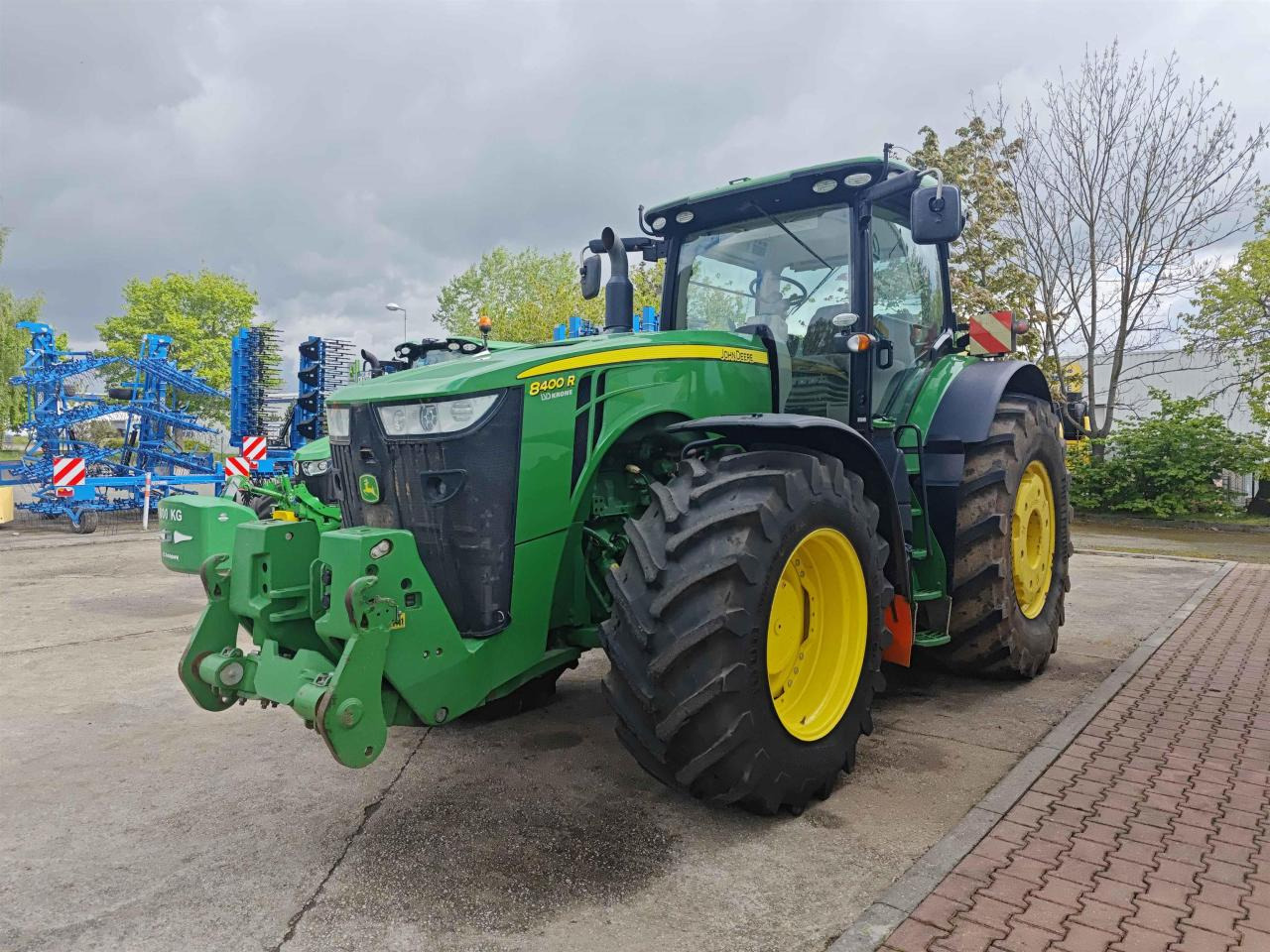 John Deere 8400R - Traktor: foto 2 John Deere 8400R - Traktor: foto 2