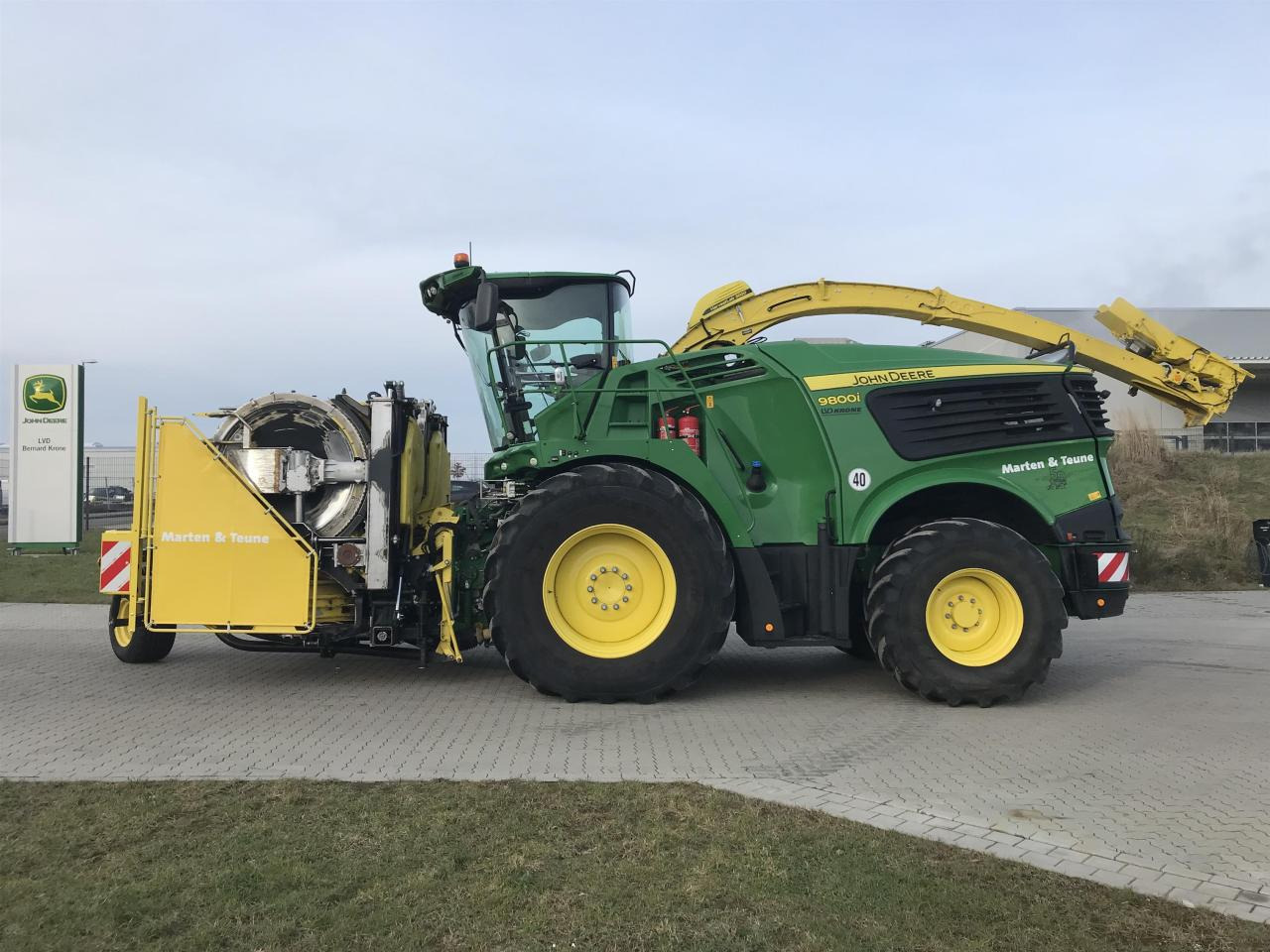 John Deere 9800 - Korrëse foragjere: foto 1 John Deere 9800 - Korrëse foragjere: foto 1
