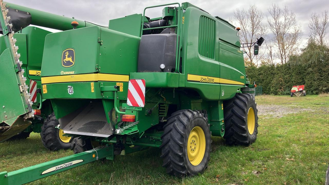 John Deere C 670 - Autokombajnë: foto 4 John Deere C 670 - Autokombajnë: foto 4