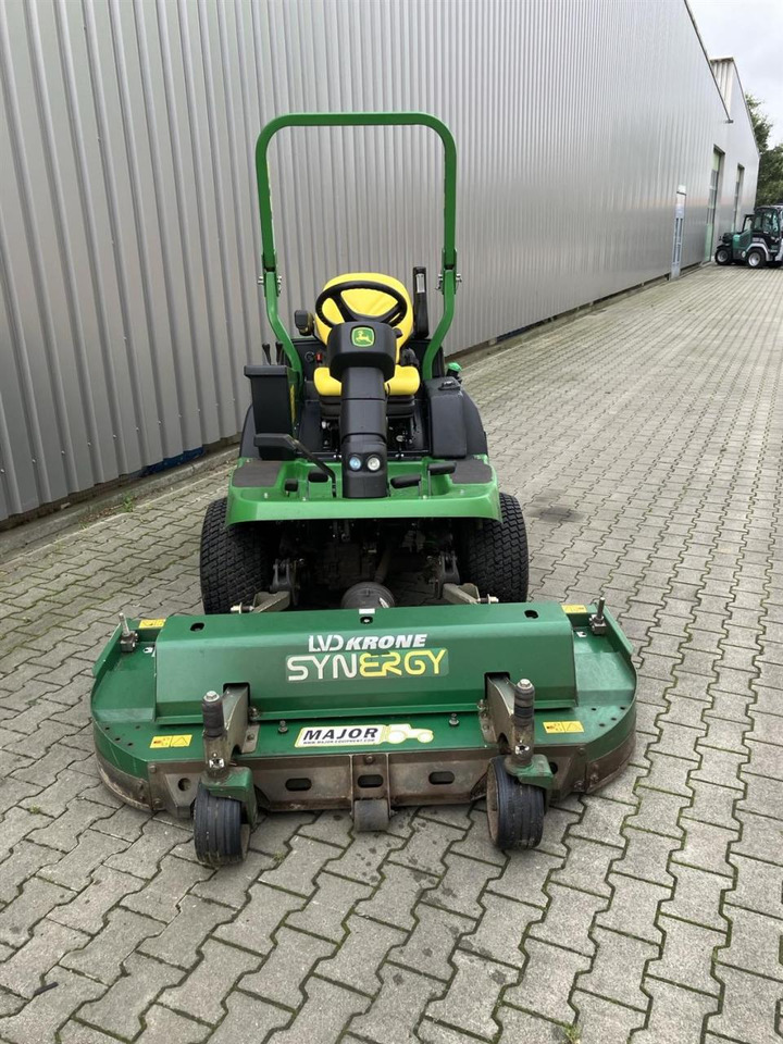 John Deere F1570 Frontmäher - Korrëse bari i kopshtit: foto 2 John Deere F1570 Frontmäher - Korrëse bari i kopshtit: foto 2