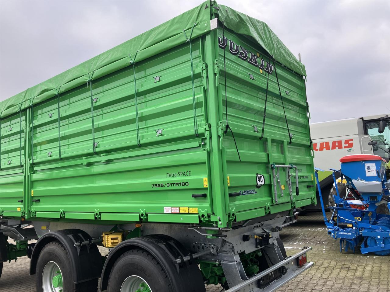 Joskin Tetra-SPACE 7525/31TR180 - Rimorkio vetëshkarkuese: foto 3 Joskin Tetra-SPACE 7525/31TR180 - Rimorkio vetëshkarkuese: foto 3