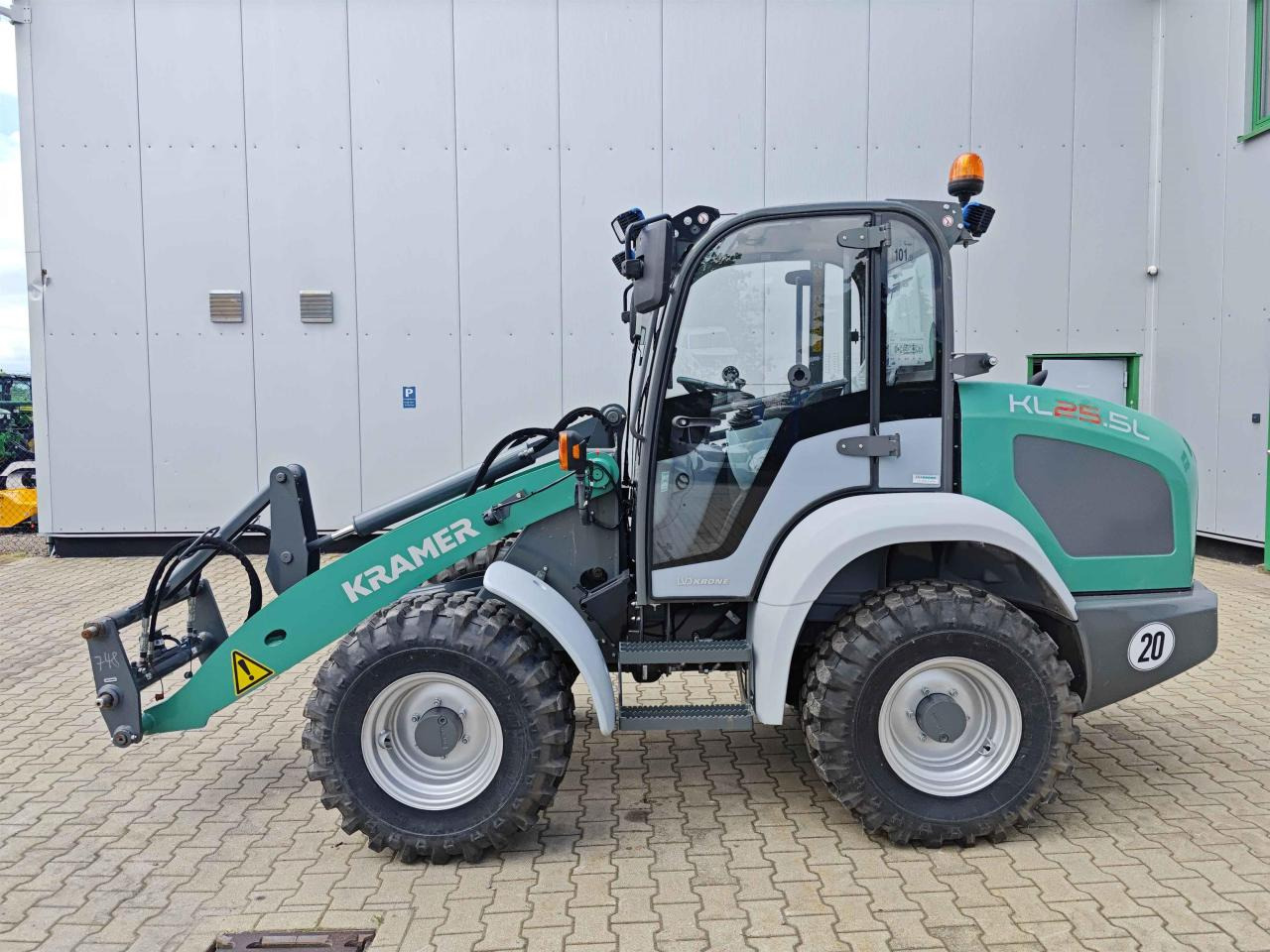 Kramer KL25.5L - Fadrom me goma: foto 2 Kramer KL25.5L - Fadrom me goma: foto 2