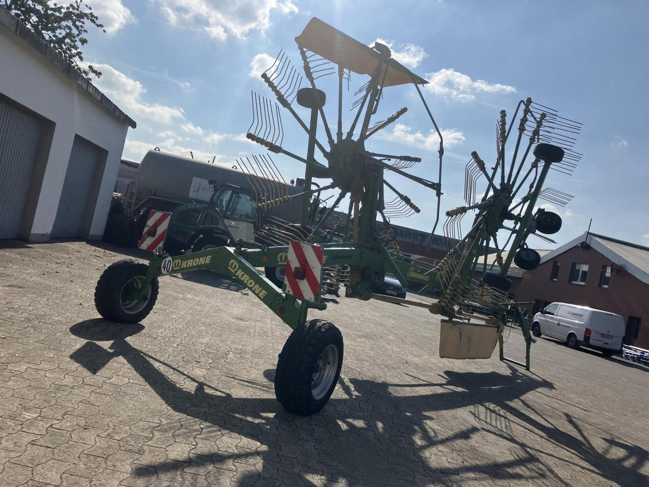 Krone SWADRO 810 - Barkthyese/ Shkundës bari: foto 5 Krone SWADRO 810 - Barkthyese/ Shkundës bari: foto 5