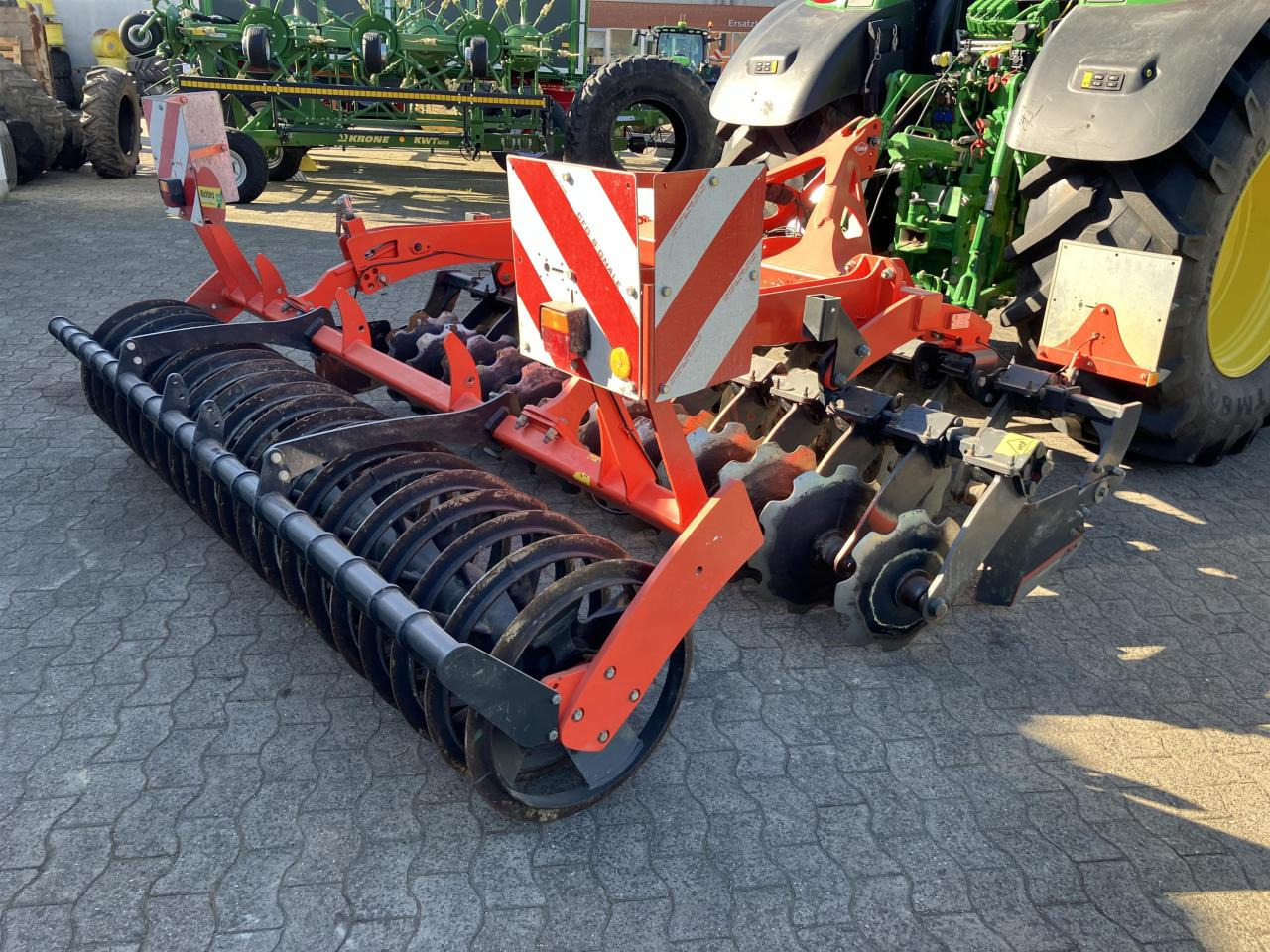 Kuhn 303 - Lesë me disk: foto 5 Kuhn 303 - Lesë me disk: foto 5