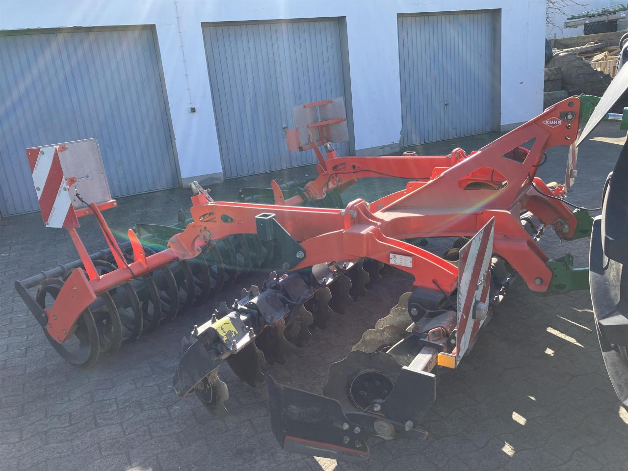 Kuhn 303 - Lesë me disk: foto 2 Kuhn 303 - Lesë me disk: foto 2