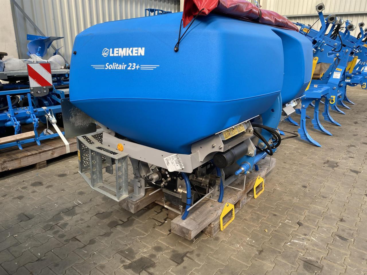 Lemken Azurit 10 K 8 - Makinë mbjellëse precize: foto 2 Lemken Azurit 10 K 8 - Makinë mbjellëse precize: foto 2