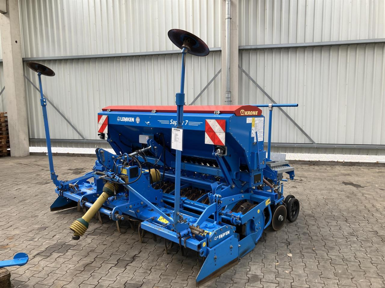 Lemken Saphir 7-300 DS 125 - Mbjellëse në radhë: foto 1 Lemken Saphir 7-300 DS 125 - Mbjellëse në radhë: foto 1