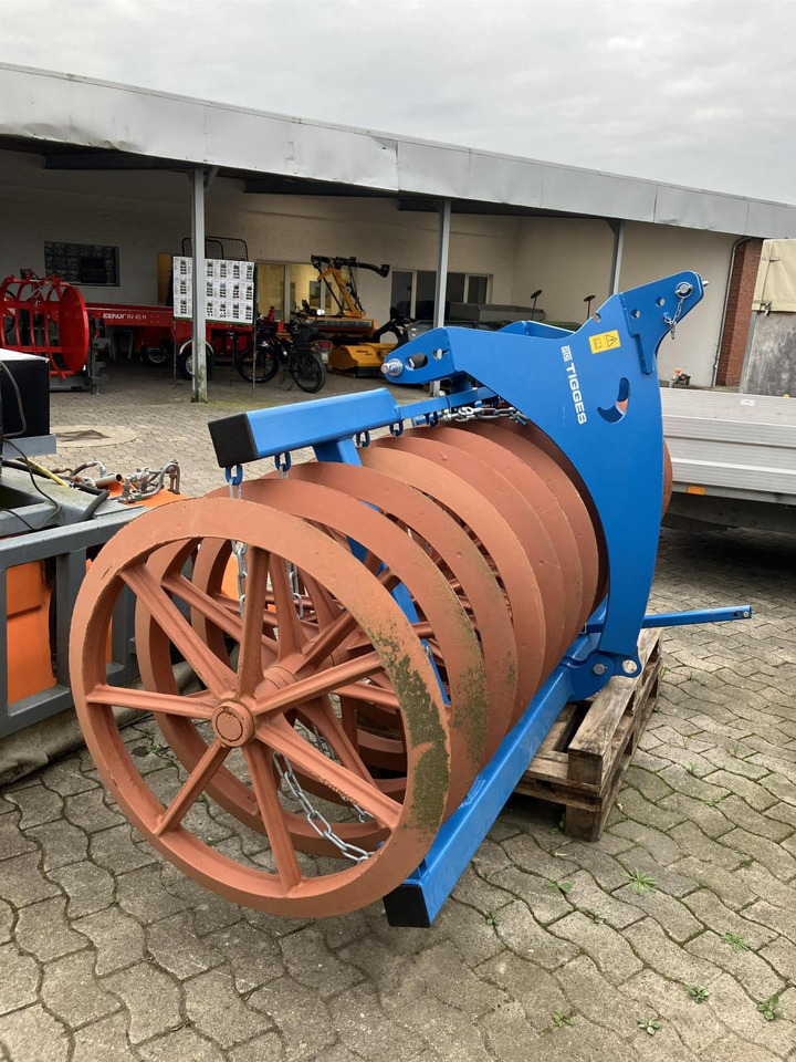 Tigges Nautilus 930 W 300 - Rul bujqësor: foto 1 Tigges Nautilus 930 W 300 - Rul bujqësor: foto 1