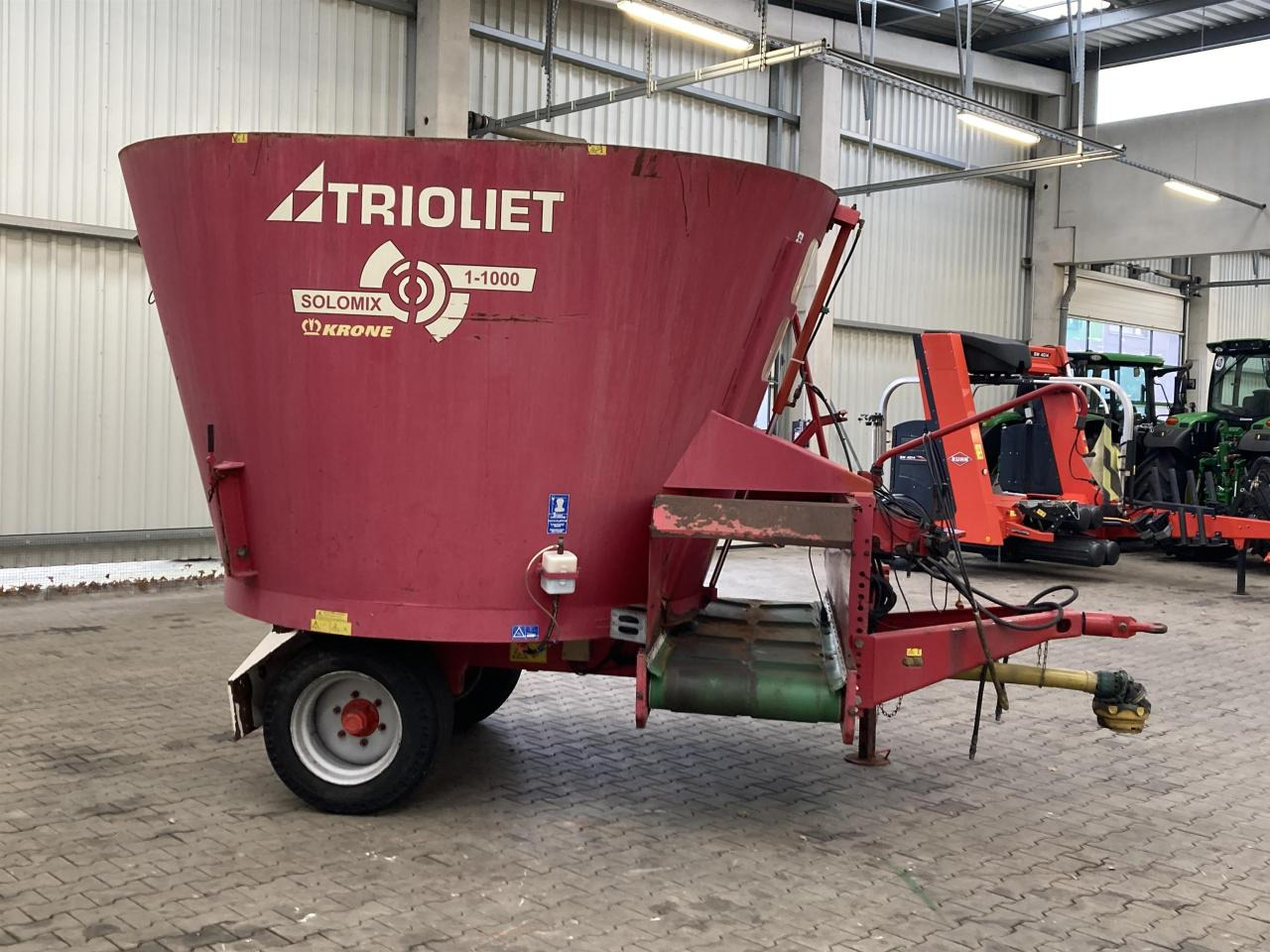 Trioliet Solomix 1 VL 1000 - Vagon për përzierjen e foragjereve: foto 3 Trioliet Solomix 1 VL 1000 - Vagon për përzierjen e foragjereve: foto 3