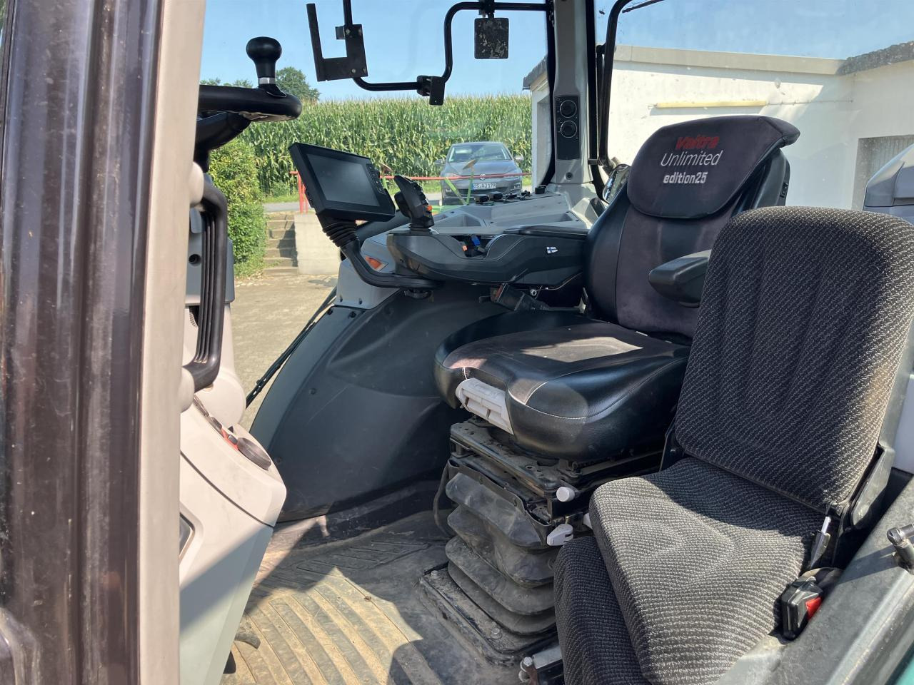Valtra T 174 Direct - Traktor: foto 4 Valtra T 174 Direct - Traktor: foto 4