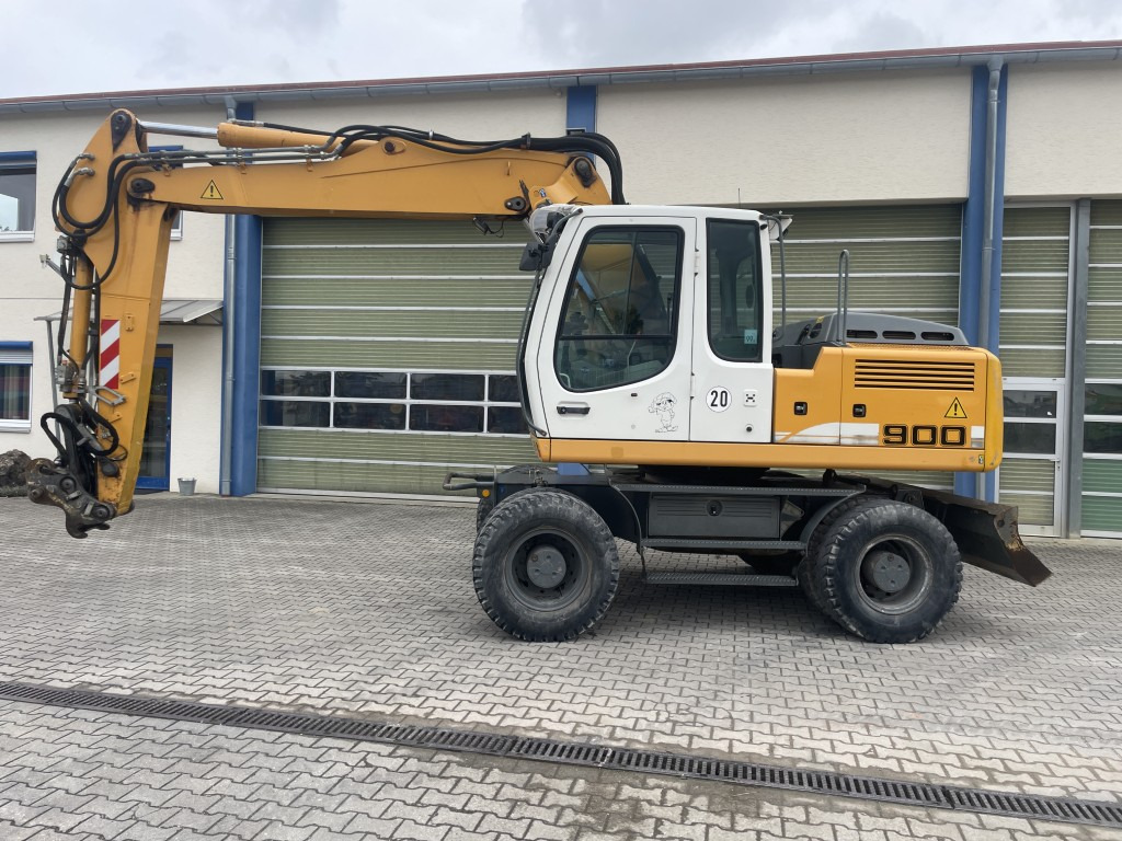 Liebherr A 900 C Litronic - Ekskavator me goma: foto 2 Liebherr A 900 C Litronic - Ekskavator me goma: foto 2