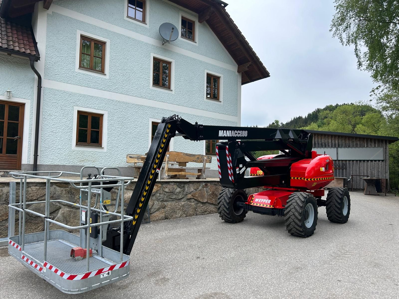 Manitou 200 ATJ - Krah me çernjerë: foto 4 Manitou 200 ATJ - Krah me çernjerë: foto 4