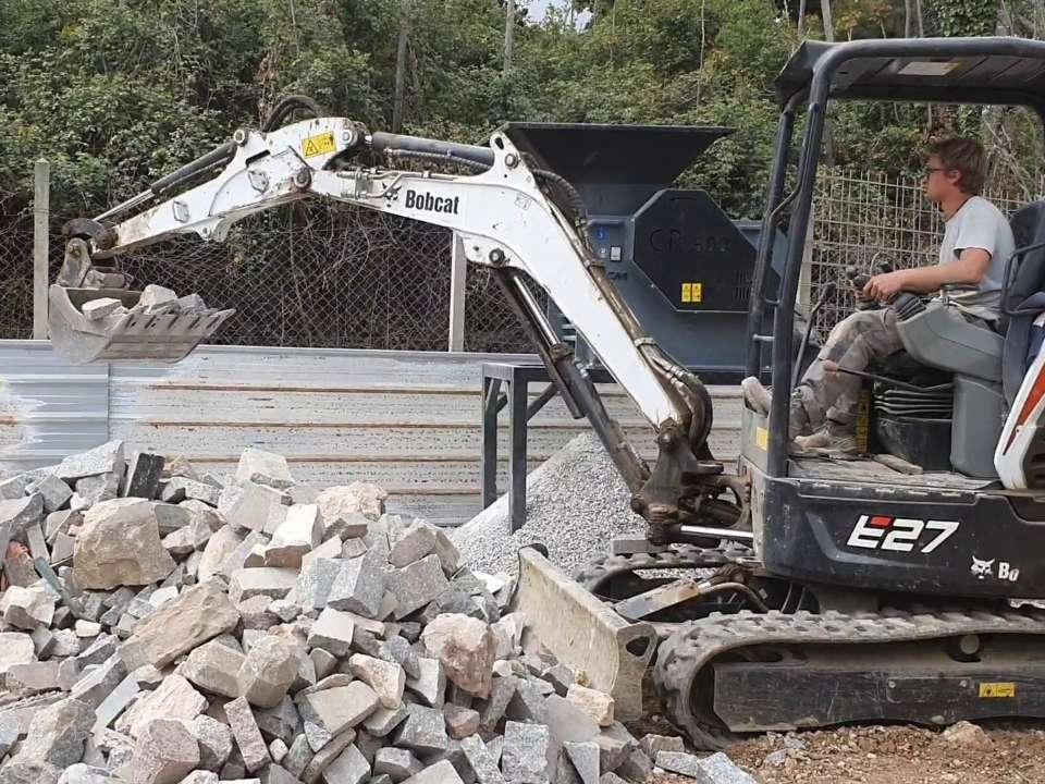 CM CM Crusher CR 600 - Gurëthyesi i lëvizshëm: foto 3 CM CM Crusher CR 600 - Gurëthyesi i lëvizshëm: foto 3