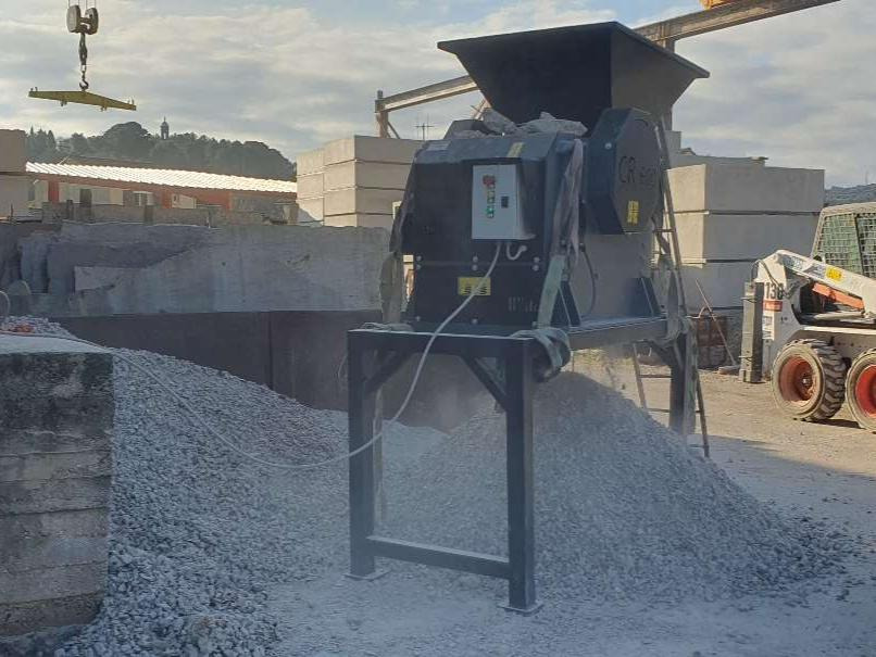 CM Crusher CR 600 Electric jaw crusher - Gurëthyesi i lëvizshëm: foto 1 CM Crusher CR 600 Electric jaw crusher - Gurëthyesi i lëvizshëm: foto 1