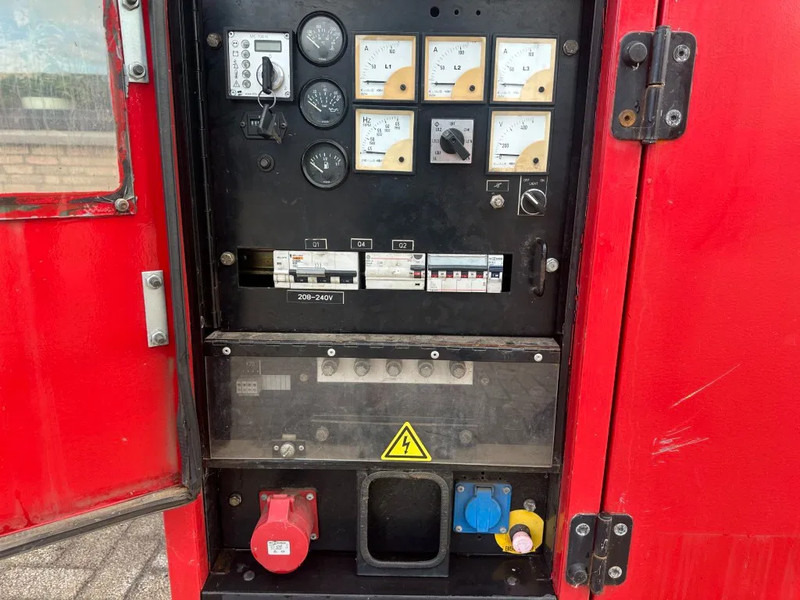 Atlas-Copco QAS 38 Yanmar Mecc Alte Spa 40 kVA Silent generatorset - Set gjeneratori: foto 3 Atlas-Copco QAS 38 Yanmar Mecc Alte Spa 40 kVA Silent generatorset - Set gjeneratori: foto 3