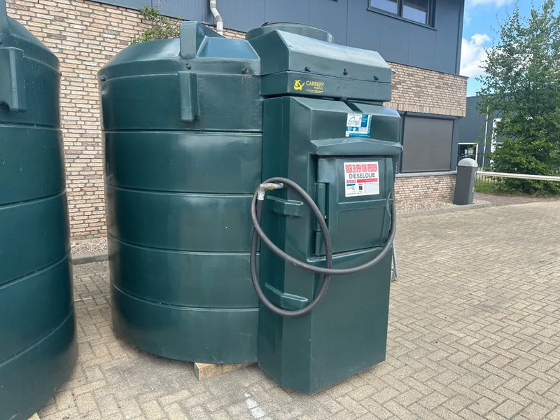 Carbery Kiwa dubbelwandig met mangat Dieseltank 5700 liter met 230 V pompset New ! Overstock - Rezervuari i magazinimit: foto 3 Carbery Kiwa dubbelwandig met mangat Dieseltank 5700 liter met 230 V pompset New ! Overstock - Rezervuari i magazinimit: foto 3